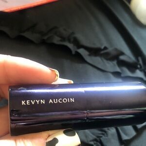 Highlight stick 
Only swiped once very light on my hand